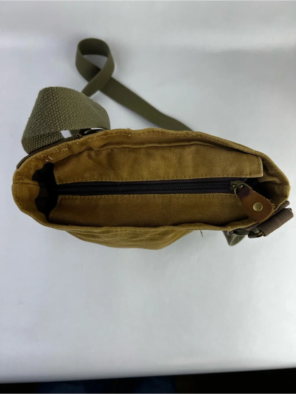 Chala Canvas Messenger Bag Tan Handbag Crossbody - Picture 5 of 13
